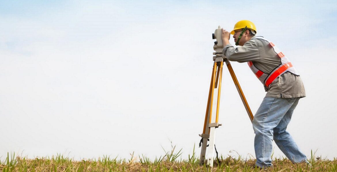 Faire appel à un géomètre pour la construction de votre maison