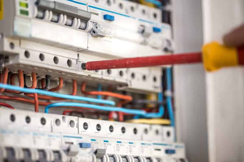 Guide et conseils sur les travaux d’électricité générale