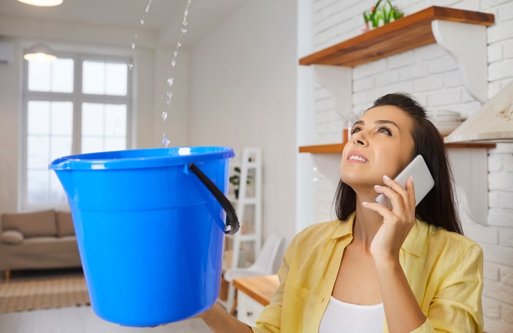 Comprendre les défis des fuites de toiture et de l’infiltration d’eau